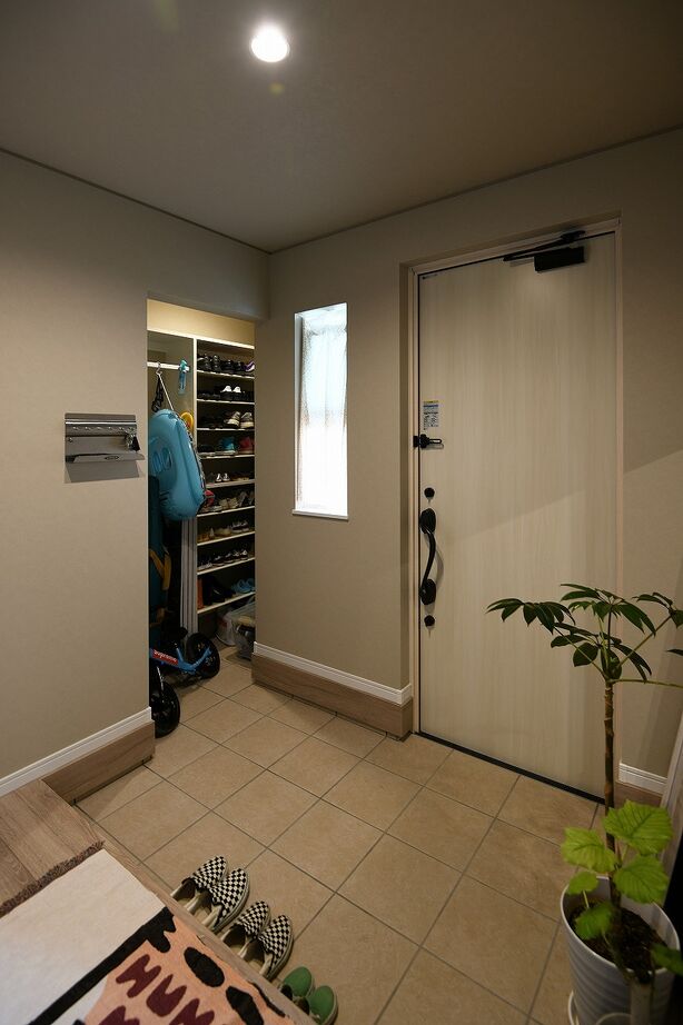 グローバルハウス 【韮崎市／平屋／勾配天井】理想のマイホームを実現！好きを集めたオールドアメリカンの家の建築実例画像4