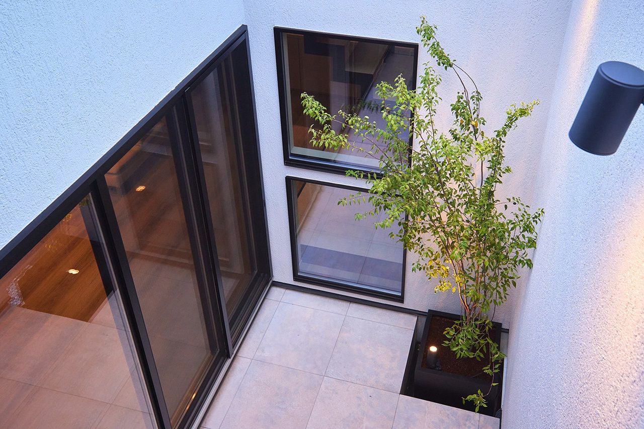 田辺工務店　一級建築士事務所 【鎌倉市/3LDK/中庭】明るさと抜け感を大切にした中庭付きの住まいの建築実例画像4