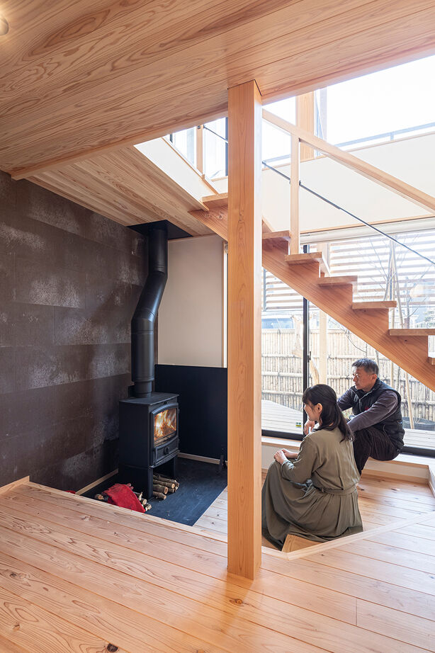 自然流健康の家　こばじゅう 【2階リビング／自然素材／間取図】湖を眺め、木の温もりに癒されて、心も身体もゆったりと寛げる木の家の建築実例画像6