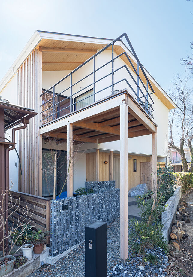 自然流健康の家　こばじゅう 【2階リビング／自然素材／間取図】湖を眺め、木の温もりに癒されて、心も身体もゆったりと寛げる木の家の建築実例画像10