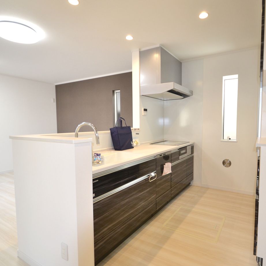 大成住宅 【1700万円/間取り図有】土地探しからインテリアまで安心してお任せ。こだわり間取りの家族を感じる家の建築実例画像3