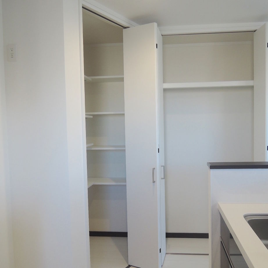 大成住宅 【1700万円/狭小地/3階建て】プライベート空間が楽しめる屋上など 毎日を豊かに過ごす工夫が満載な家の建築実例画像6