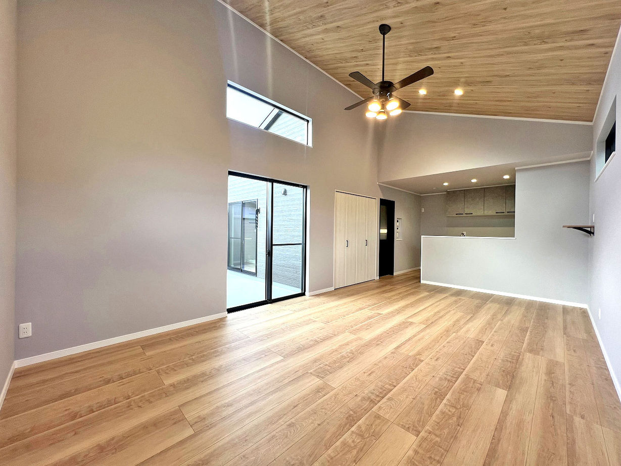 大成住宅 【SLDK/SIC/WIC/書斎/ランドリースペース/間取り図有】家事楽アイディアが詰まった北欧モダンな家の建築実例画像2