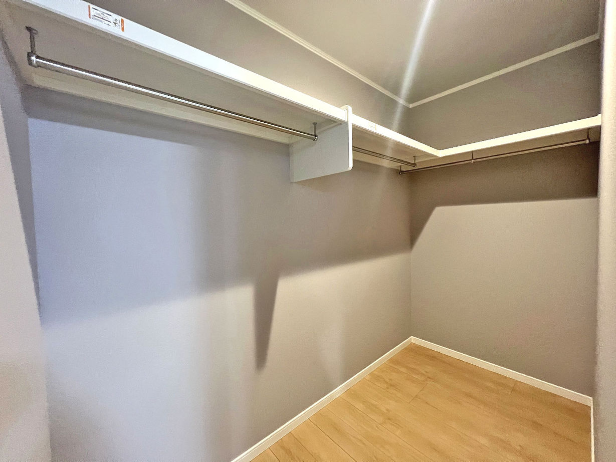 大成住宅 【SLDK/SIC/WIC/書斎/ランドリースペース/間取り図有】家事楽アイディアが詰まった北欧モダンな家の建築実例画像7