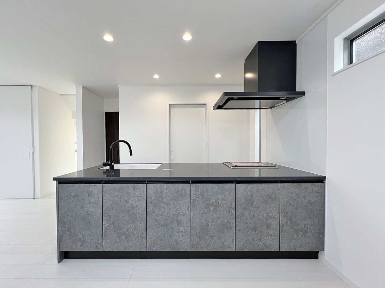 大成住宅 【1LDK＋2S+WIC＋小屋裏収納/間取り図有】収納力の高い26坪のコンパクトなお住まいの建築実例画像2