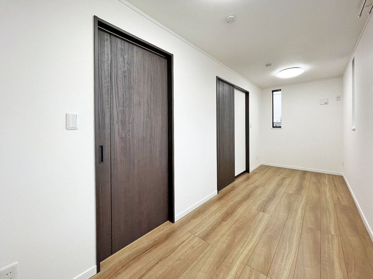 大成住宅 【3LDK/SIC/FC/狭小地/間取り図有】スムーズな動線と限られた空間に広がる大収納で快適な暮らしの建築実例画像9