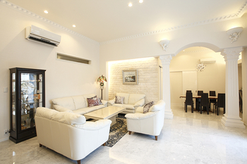 栃木ハウス 光と造形美に心奪われる　華麗なリゾート・モダンの建築実例画像5