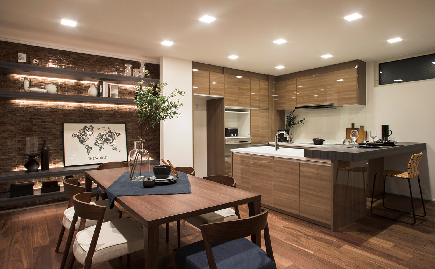 栃木ハウス 淡い光と素材が織りなす癒し空間。狭小地でも心地よく過ごす、美しきデザイン住宅の建築実例画像2