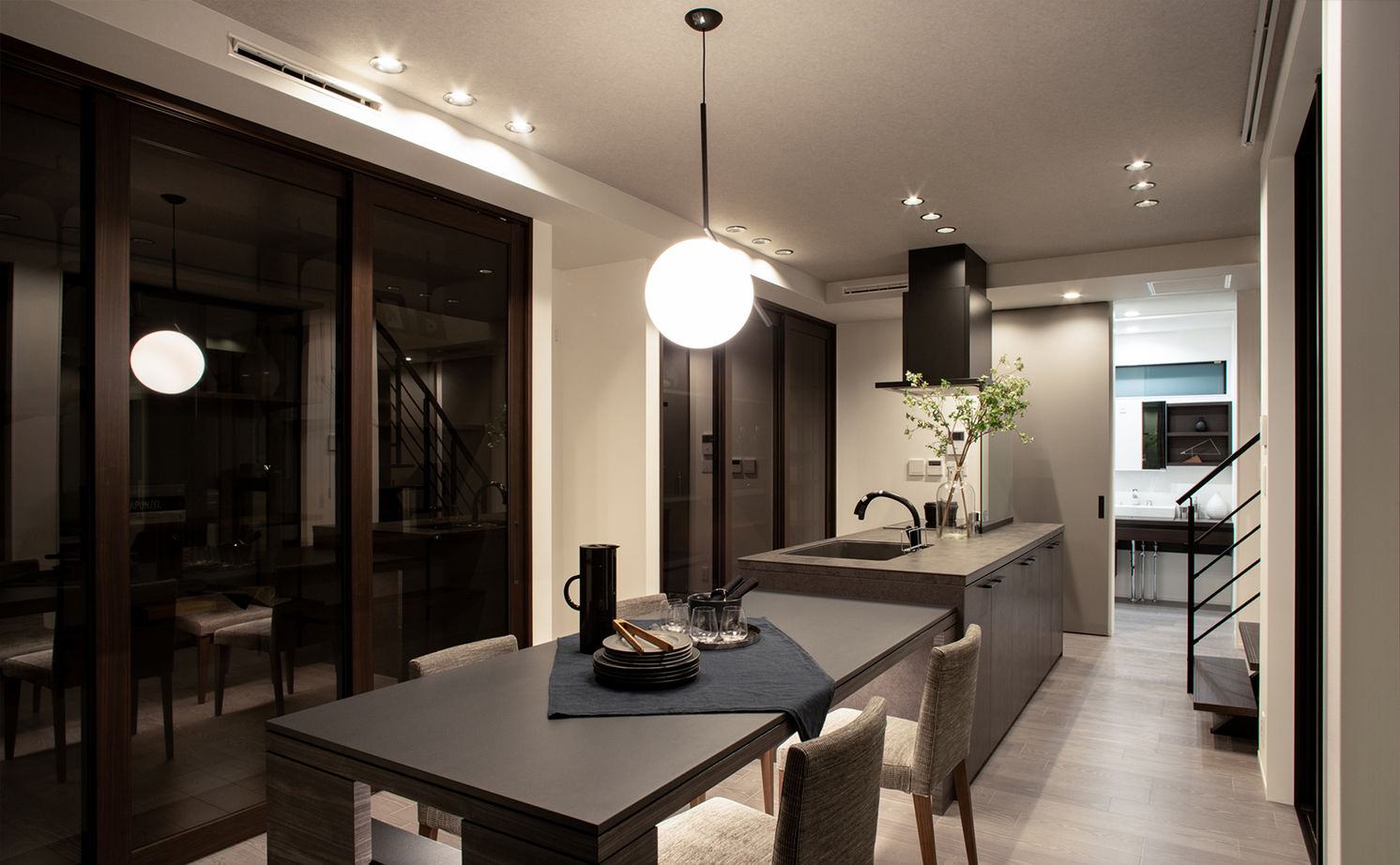 栃木ハウス テラスからの陽光を室内に取り込む「プライベートテラス」で内と外をつなぐ開放感のある住まいの建築実例画像9