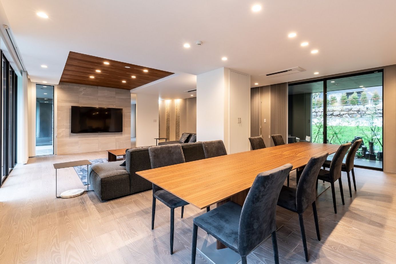 栃木ハウス 水盤が美しい、アウトドアリビングがある別荘の建築実例画像4