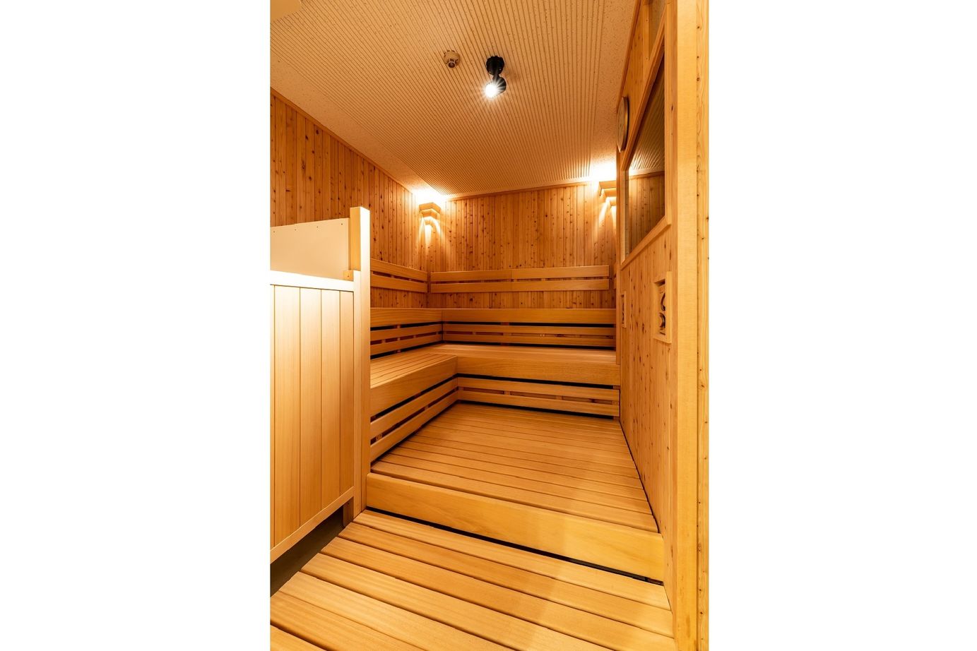 栃木ハウス 水盤が美しい、アウトドアリビングがある別荘の建築実例画像7