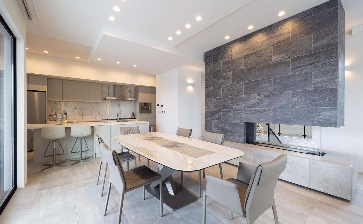 栃木ハウス 閑静な住宅街に佇む、ラグジュアリーなリゾートハウスの建築実例画像6