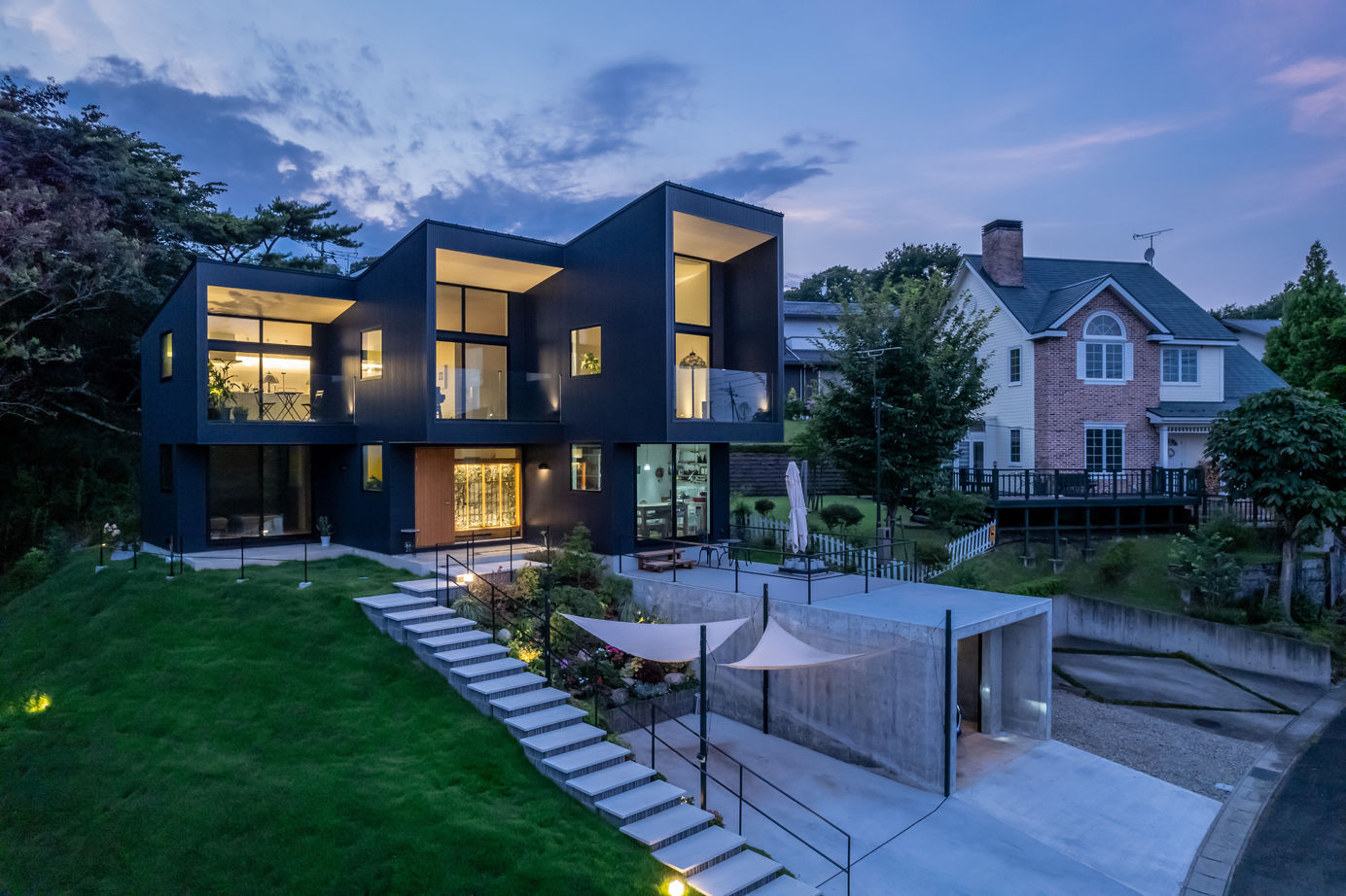 栃木ハウス 雁行する斜面の家の建築実例画像9