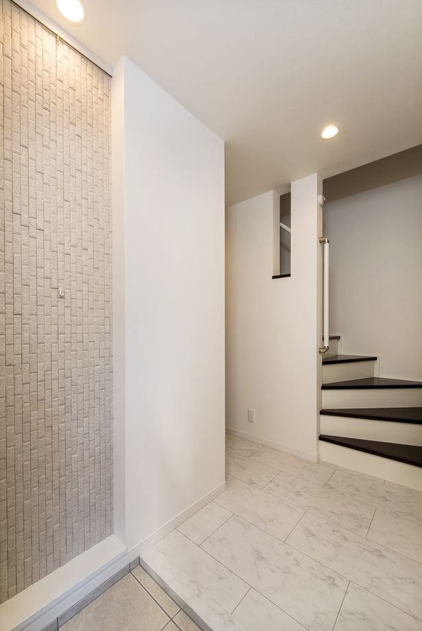 BLISS 【17坪/1500～1999万円/狭小地/間取り図有】限られた敷地に建てた、ガレージ付き二世帯住宅の建築実例画像7