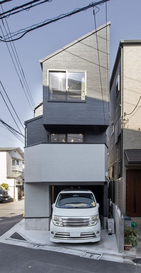 BLISS 【17坪/1500～1999万円/狭小地/間取り図有】限られた敷地に建てた、ガレージ付き二世帯住宅の建築実例画像9