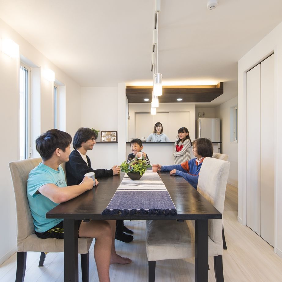 BLISS 【17坪/1500～1999万円/狭小地/間取り図有】限られた敷地に建てた、ガレージ付き二世帯住宅の建築実例画像10