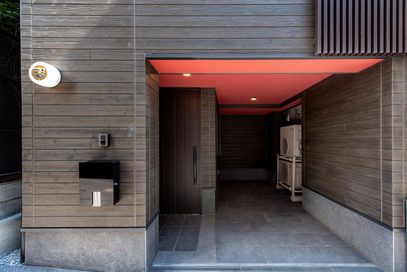 BLISS 【12.5坪/2000万円台/木造耐火建築物/都心部/間取り図有】下町の情緒と都市の華やぎの街に建つ京町家の建築実例画像2