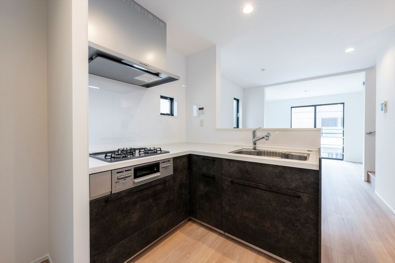 BLISS 【敷地面積15.8坪/1600万円/間取り図有り】約16坪の敷地を最大限活用したスタイリッシュな都市型住宅の建築実例画像2