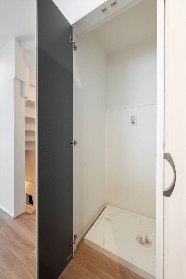 BLISS 【敷地面積15.8坪/1600万円/間取り図有り】約16坪の敷地を最大限活用したスタイリッシュな都市型住宅の建築実例画像5