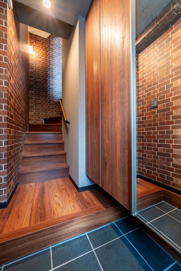 BLISS 【敷地面積15.2坪/2200万円/間取り図有り】煉瓦造り風の壁面が映える、狭小地に建つ開放的な賃貸併用住宅の建築実例画像8