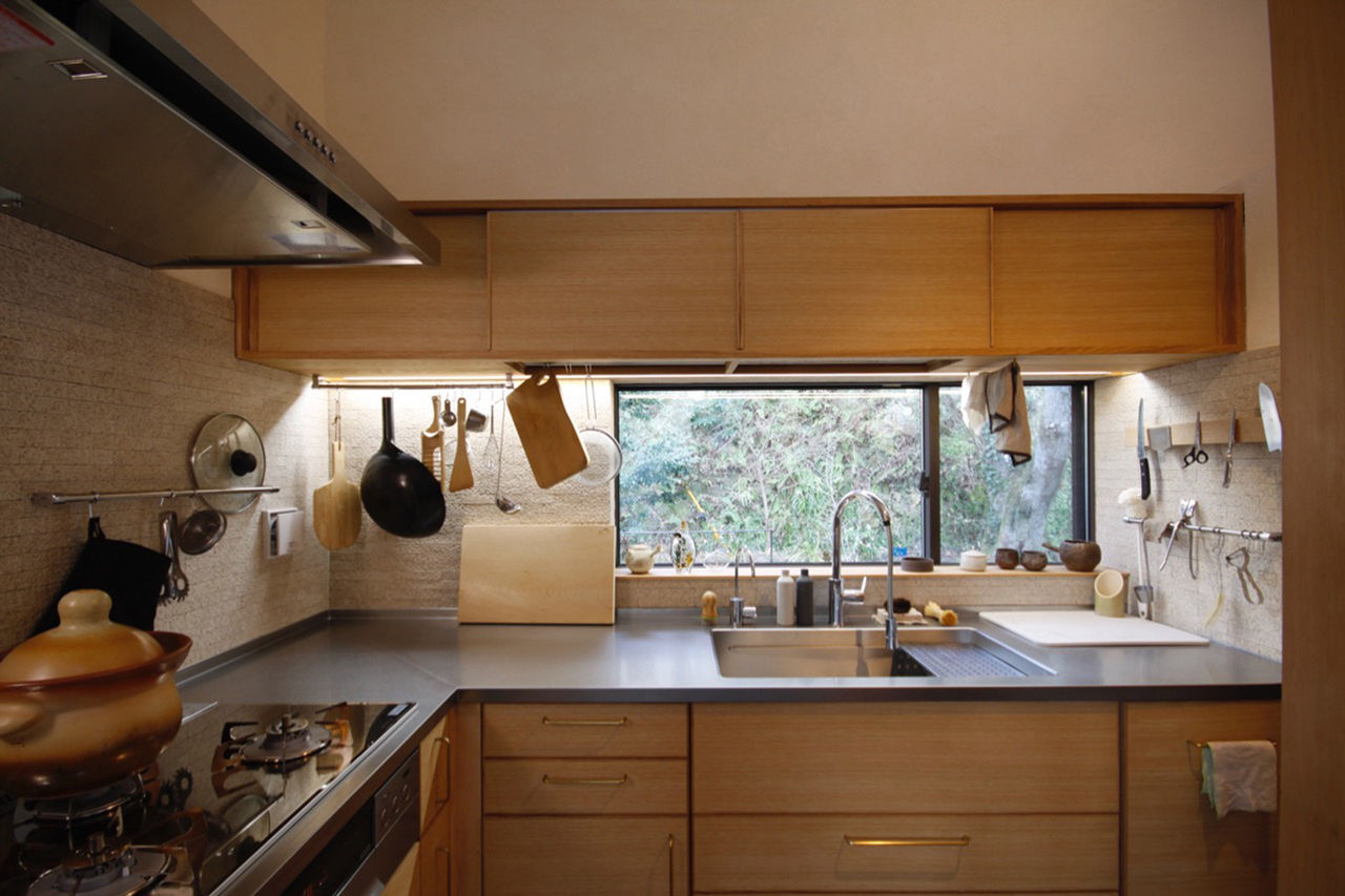 トトモニ　一級建築士事務所 【二世帯住宅/4500万円～/52坪】崖地の眺望を最大限に活かす。ゆるやかで、やさしい時間が流れる二世帯住宅の建築実例画像7