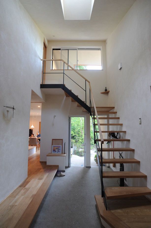 トトモニ　一級建築士事務所 【二世帯住宅/4500万円～/52坪】崖地の眺望を最大限に活かす。ゆるやかで、やさしい時間が流れる二世帯住宅の建築実例画像9