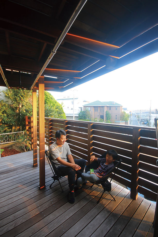 トトモニ　一級建築士事務所 【高台/3000万円台/30坪】高低差３ｍの条件を「建築力」でさらに活かす。「カーテン要らずで暮らせる家」の建築実例画像9