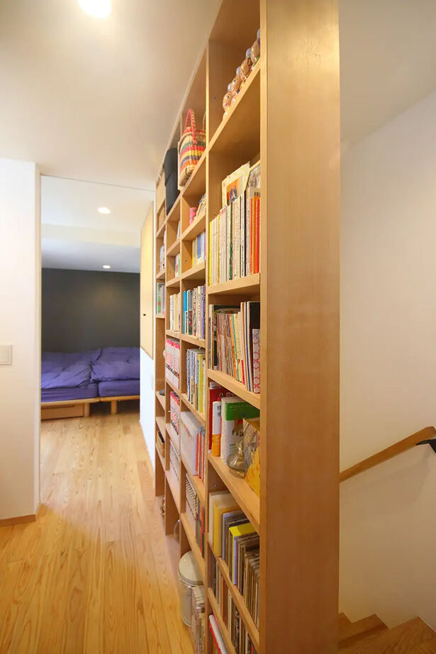 トトモニ　一級建築士事務所 【狭小地/3000万円台/22.9坪】敷地面積なんと13坪。しかも「2.7ｍ×8.8ｍ」の超長方形の地に建てた３階建ての建築実例画像6