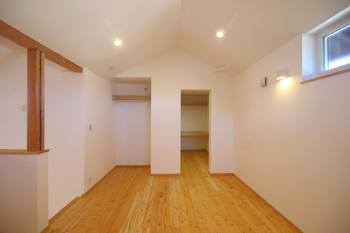 トトモニ　一級建築士事務所 【平屋スタイル/3000万円台/26坪】お互いの存在を生活の中で感じられる。心も身体も温かくなる「終の棲家」の建築実例画像5