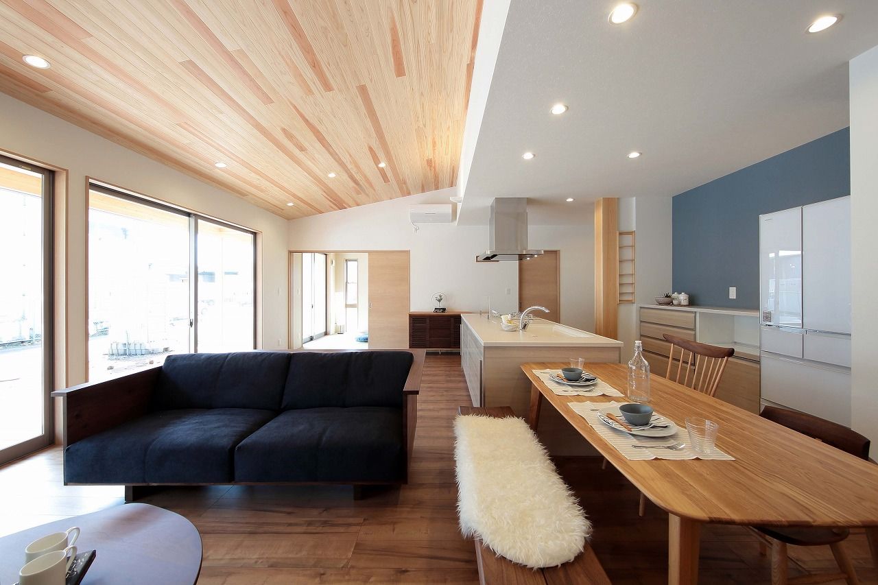 平屋専門店　平屋工房 【本体価格2000万円／32.5坪／平屋】室内の木のぬくもり、外の自然の緑に癒される平屋の建築実例画像5