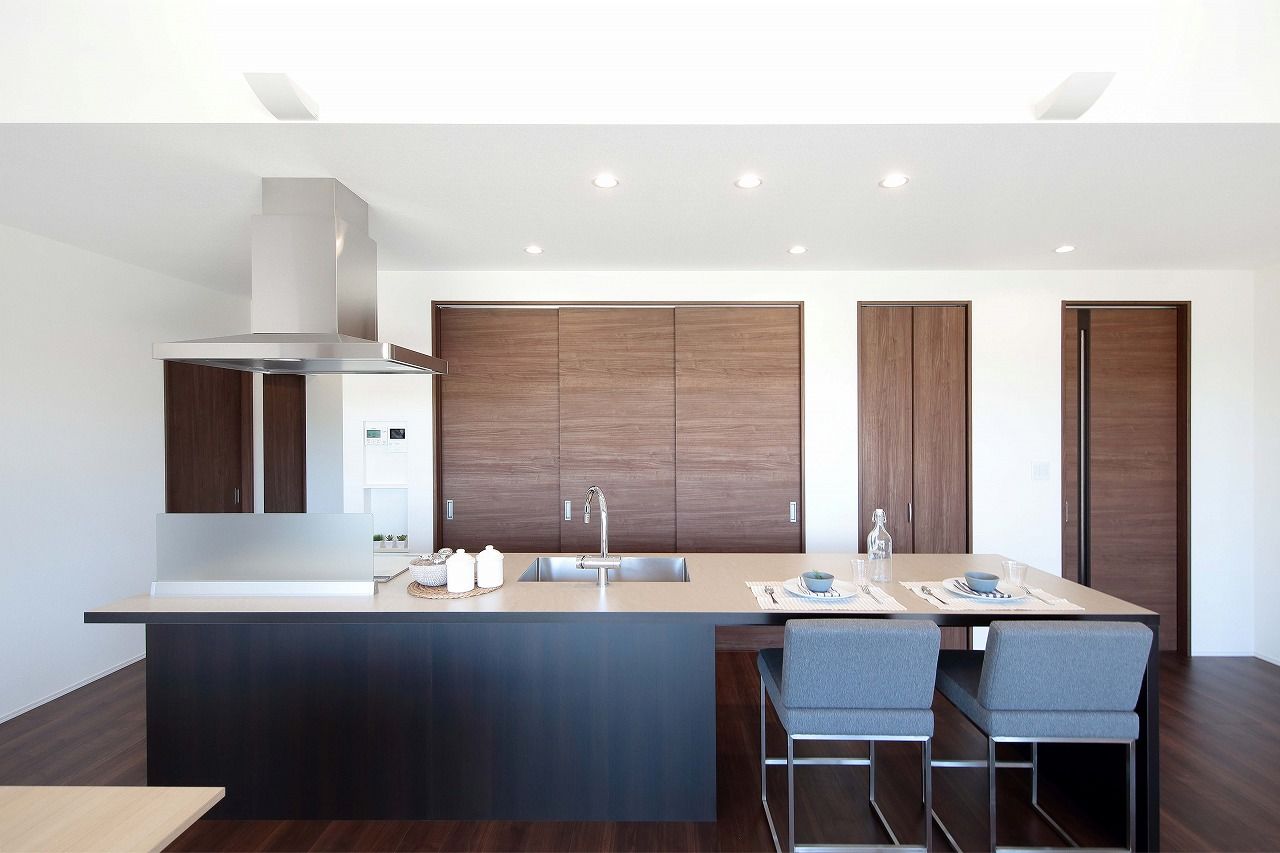 平屋専門店　平屋工房 【本体価格1920万円／約32坪／平屋】卓越したデザインセンスが光る、モダンな平屋の建築実例画像3