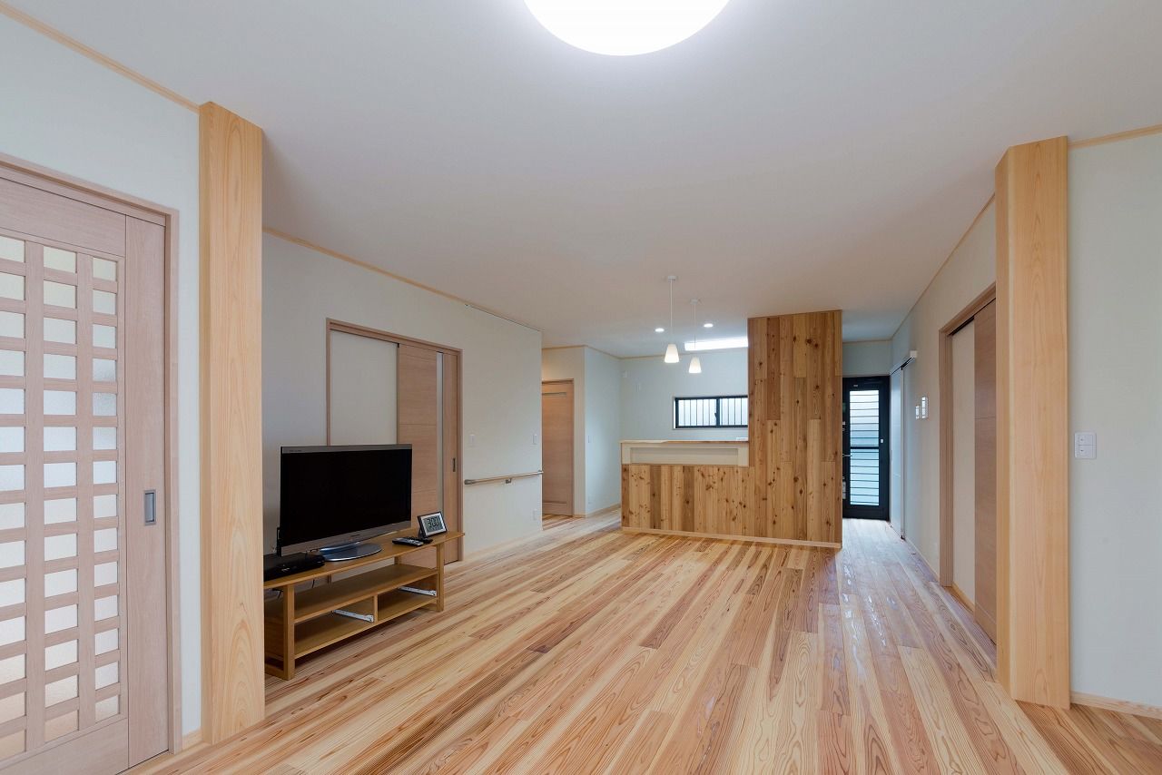 平屋専門店　平屋工房 【平屋】随所に用いた木に包まれ癒される、心地よい家の建築実例画像2