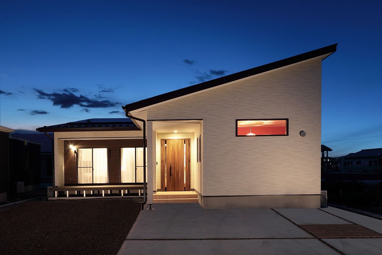 平屋専門店　平屋工房 【本体価格1950万円/30.1坪/平屋】スタイリッシュでオシャレなL字型の平屋の建築実例画像2