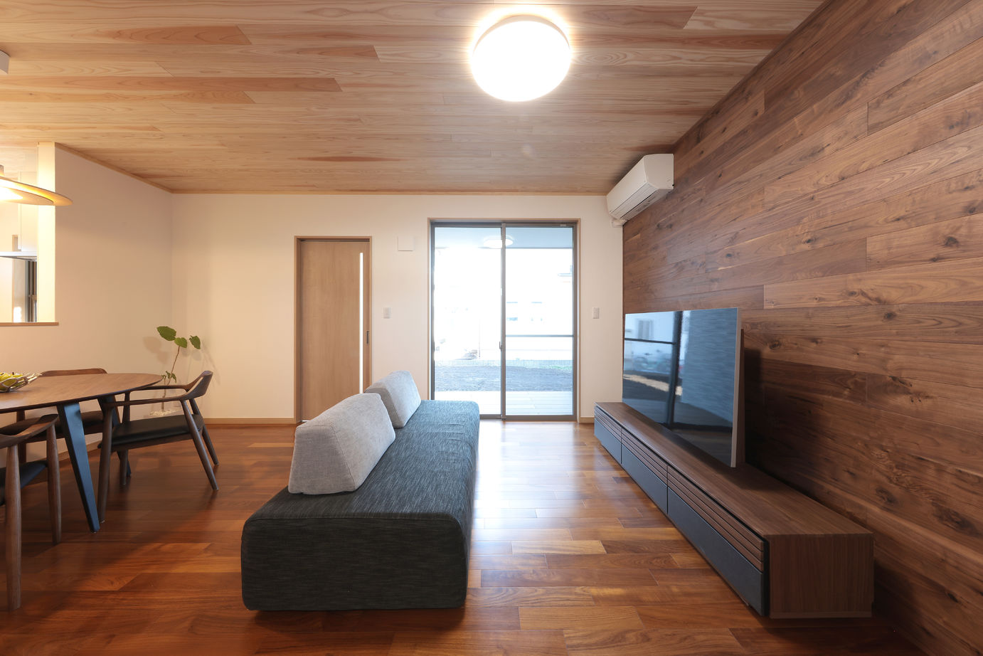 平屋専門店　平屋工房 【本体価格1200万円/18.2坪/平屋】シンプルに、コンパクトに暮らす小さな平屋の建築実例画像4