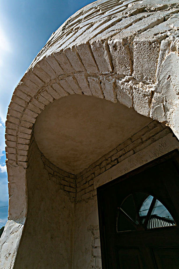 Inoue・Giken 井上技建 【妖精のすみか】家の中に吊り橋！小さい頃の夢を、自然素材とモルタル、職人の手仕事で実現！の建築実例画像4