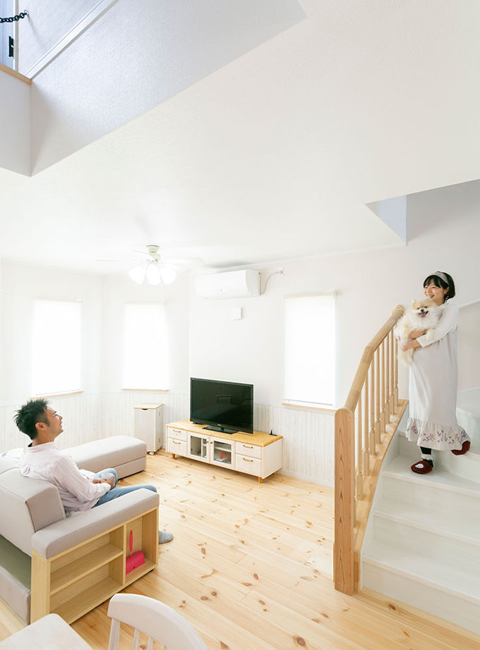 Inoue・Giken 井上技建 【妖精のすみか】家の中に吊り橋！小さい頃の夢を、自然素材とモルタル、職人の手仕事で実現！の建築実例画像9