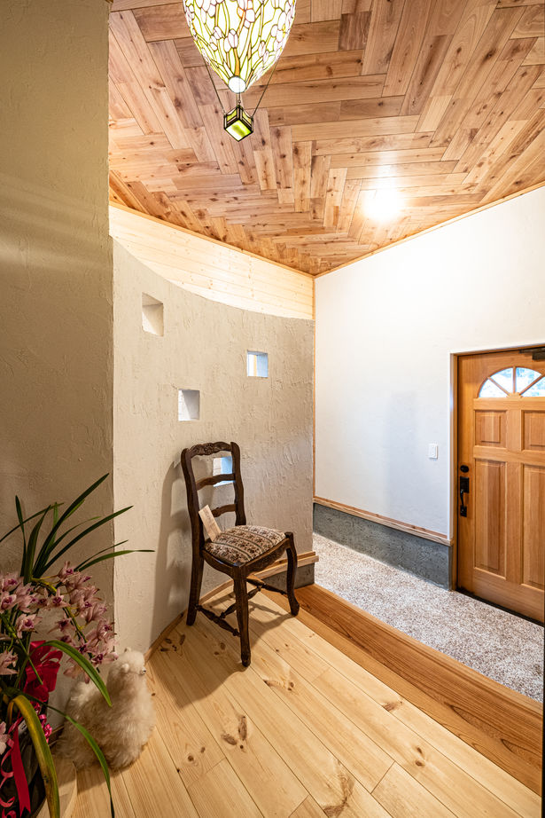 Inoue・Giken 井上技建 【田舎風塗り壁×平屋】木の家で子育てしたい！木に包まれた明るい4LDK。ハンモックゆ～らゆら♪間取図掲載の建築実例画像3