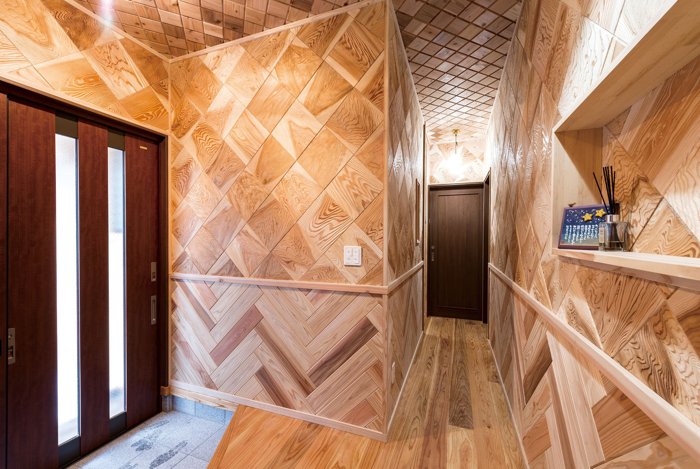 Inoue・Giken 井上技建 【天然素材/1000万～1999万円】迷ったら「社長にお任せ！」。職人たちと素材を活かす家づくりの建築実例画像6