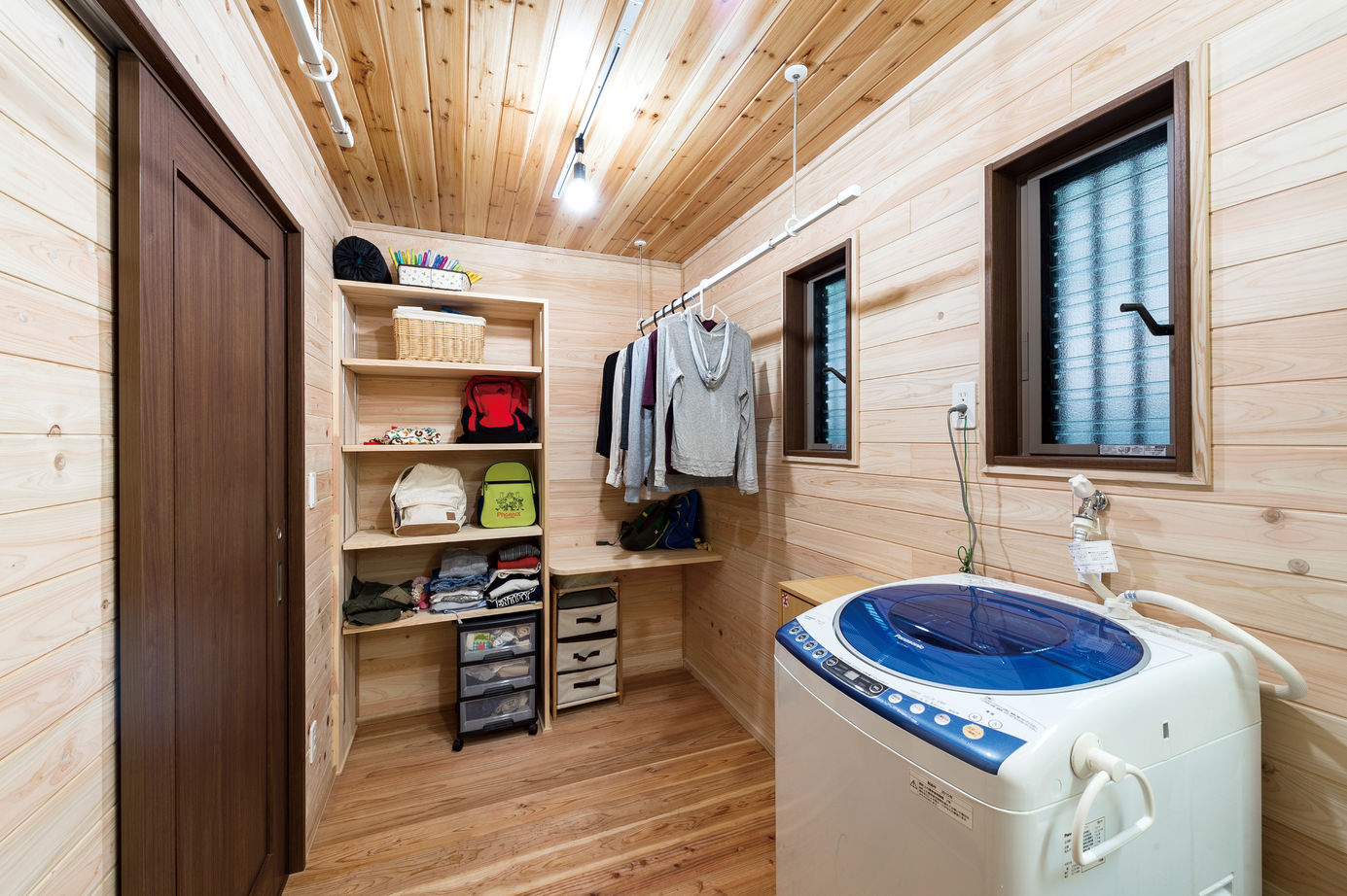 Inoue・Giken 井上技建 【天然素材/1000万～1999万円】迷ったら「社長にお任せ！」。職人たちと素材を活かす家づくりの建築実例画像7