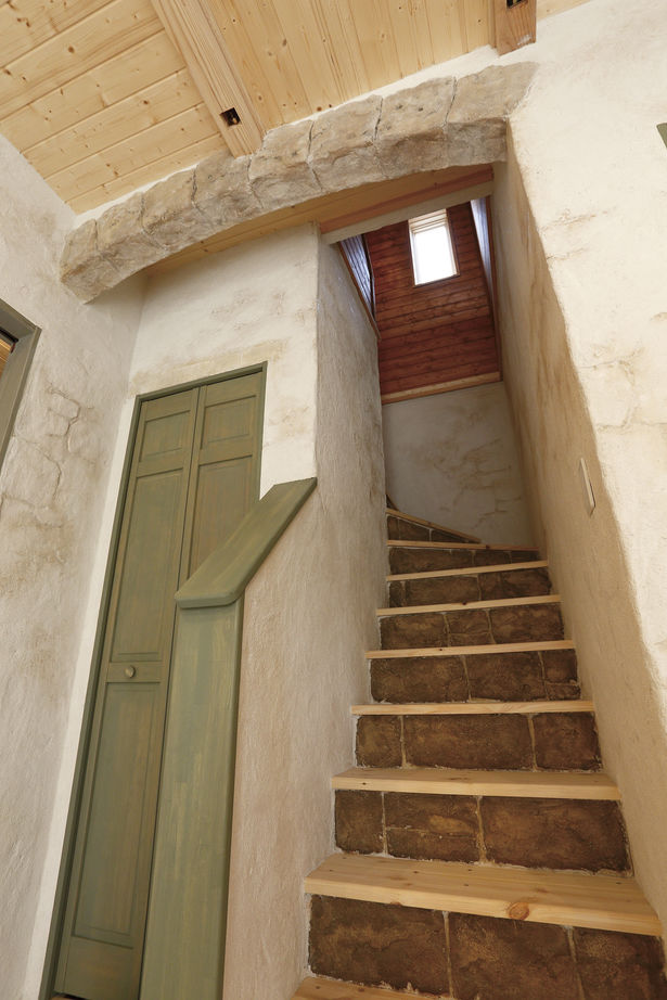 Inoue・Giken 井上技建 【2450万円/３人家族/３LDK+隠し部屋】絵本の中に住むような世界観　壁を「彫って」生み出す造形美の建築実例画像7