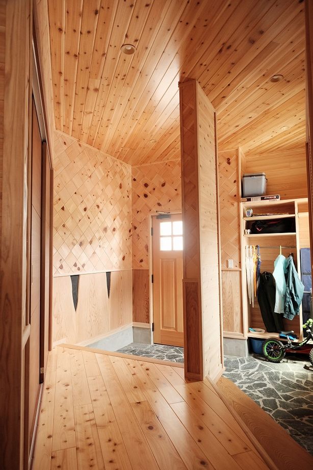 Inoue・Giken 井上技建 【2500万円/古賀市/５人家族】優しい自然素材と驚きのデザインに、完成までドキドキが止まらない！の建築実例画像6