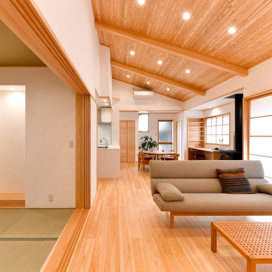 梶谷建設 家族が集う平屋の家【薪ストーブ】【ウッドデッキ】【サンルーム】【エアパス工法】の建築実例画像3