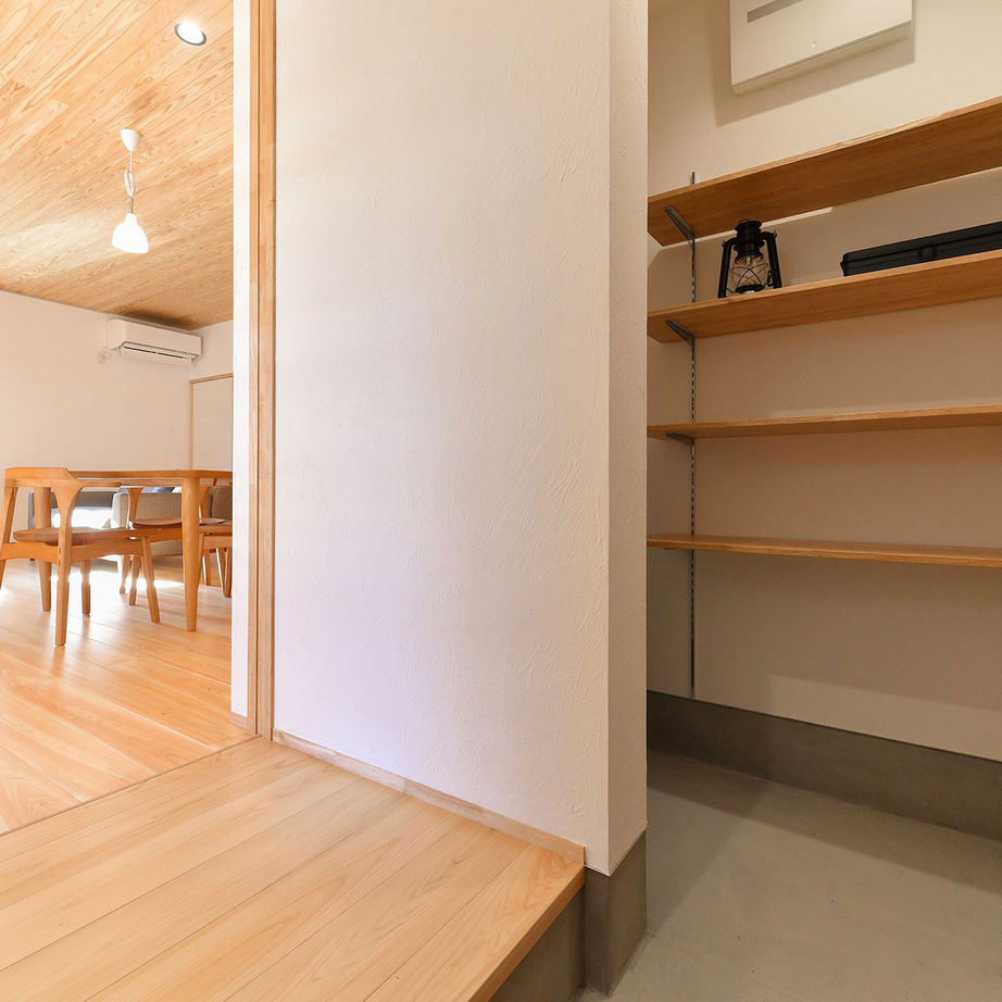 梶谷建設 ていねいな暮らしを紡ぐ家【独立キッチン】【書斎コーナー】【懸垂バー付トレーニングできるサンルーム】の建築実例画像10