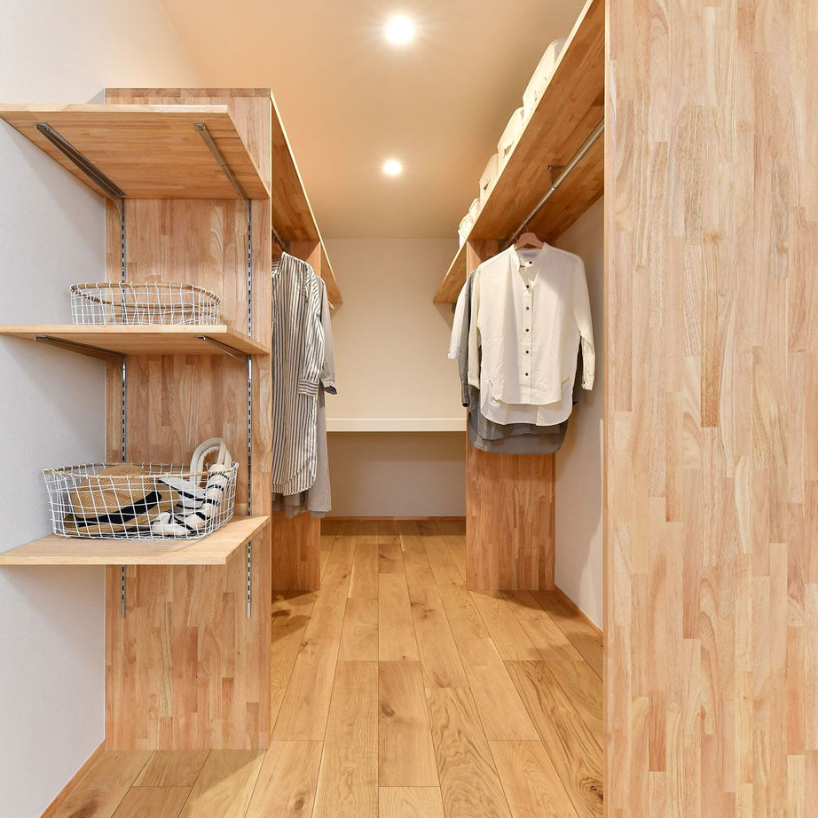 梶谷建設 ぐるっと回遊できる家【サンルーム】【ファミリークローク】【衣装部屋のようなウォークインクローゼット】の建築実例画像6