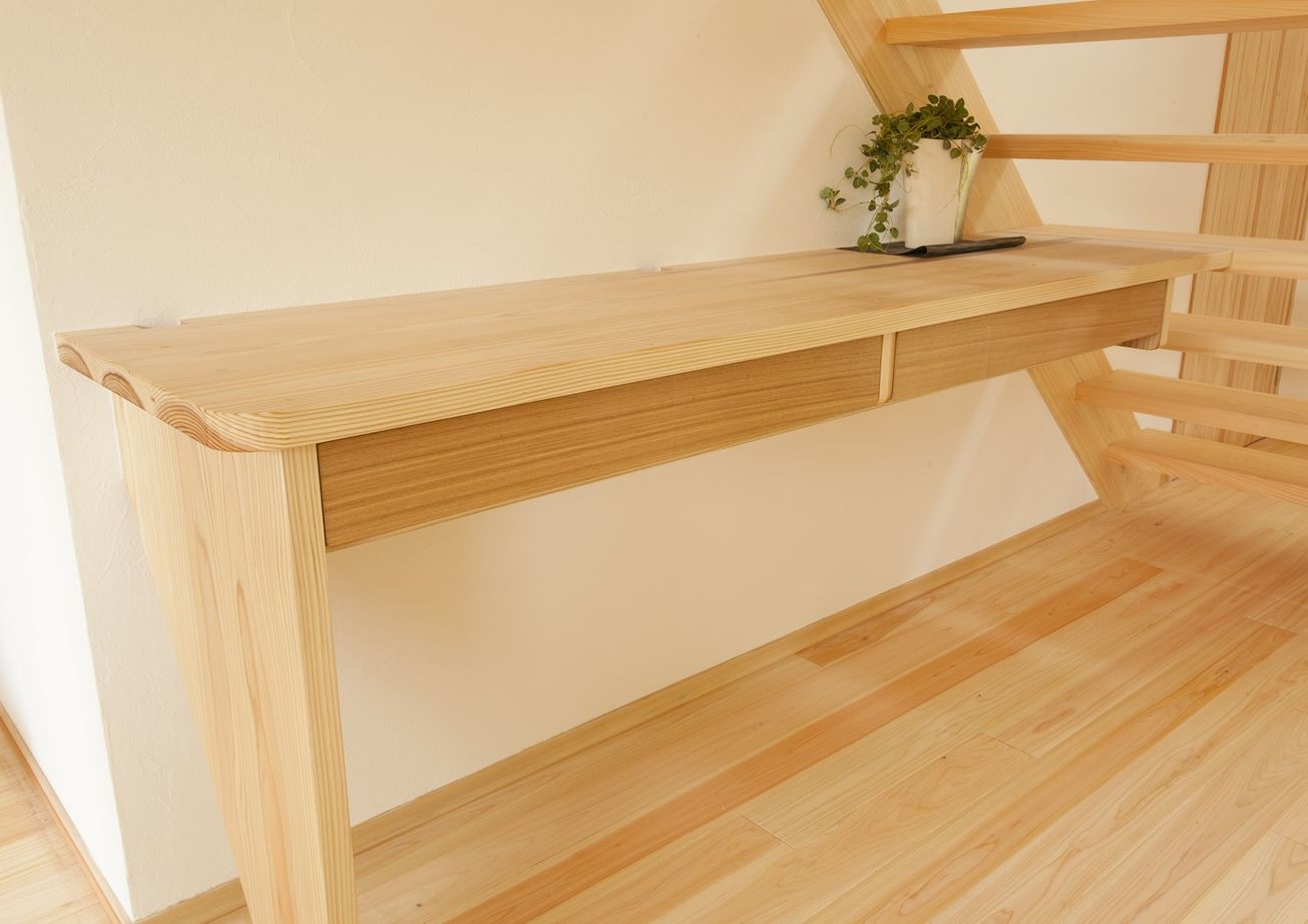 梶谷建設 土地の形状に合わせた高窓からの緑が美しい住まい【吹き抜け】【小上がり和室】【自然素材】の建築実例画像8