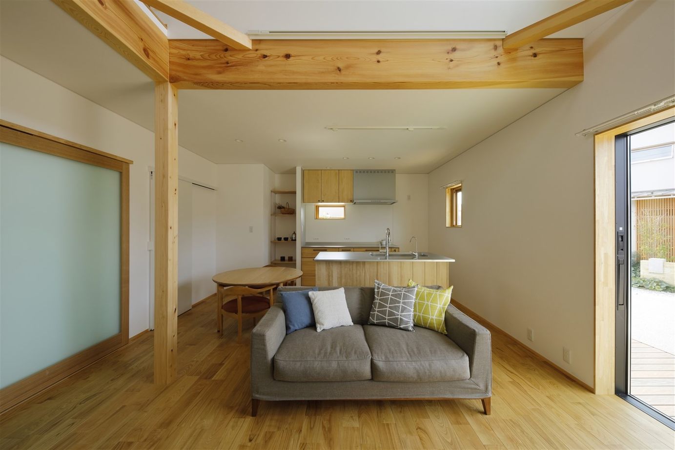 梶谷建設 どこにいても木のぬくもりと光が感じられる家の建築実例画像4