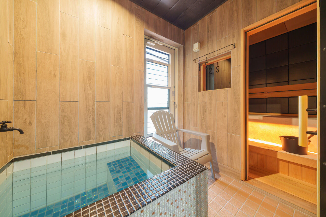 マルイチ 【滋賀県｜4000万円以上｜間取り有】素材の質感を大切に。大きな吹き抜けで繋がるモダンで美しい住まいの建築実例画像9