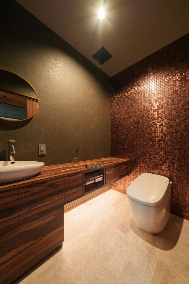 マルイチ 【滋賀県｜4000万円以上｜間取り有】素材の質感を大切に。大きな吹き抜けで繋がるモダンで美しい住まいの建築実例画像10