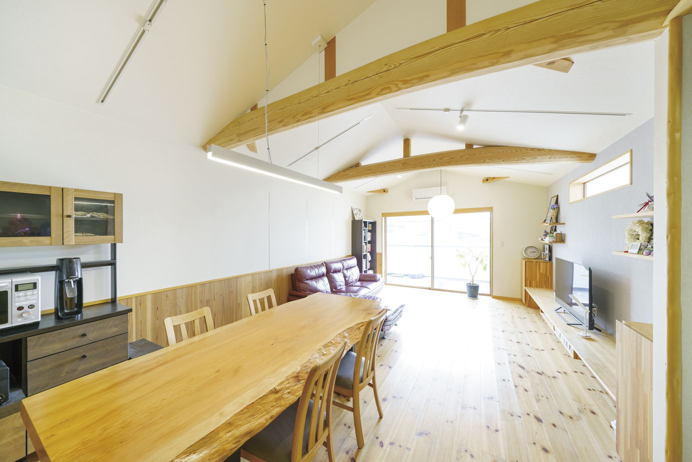 竹田工務店 【京都市・無垢材・2世帯住宅】京都産北山杉や地松を使い、造作を盛り込んだ大工の技が光る家の建築実例画像6