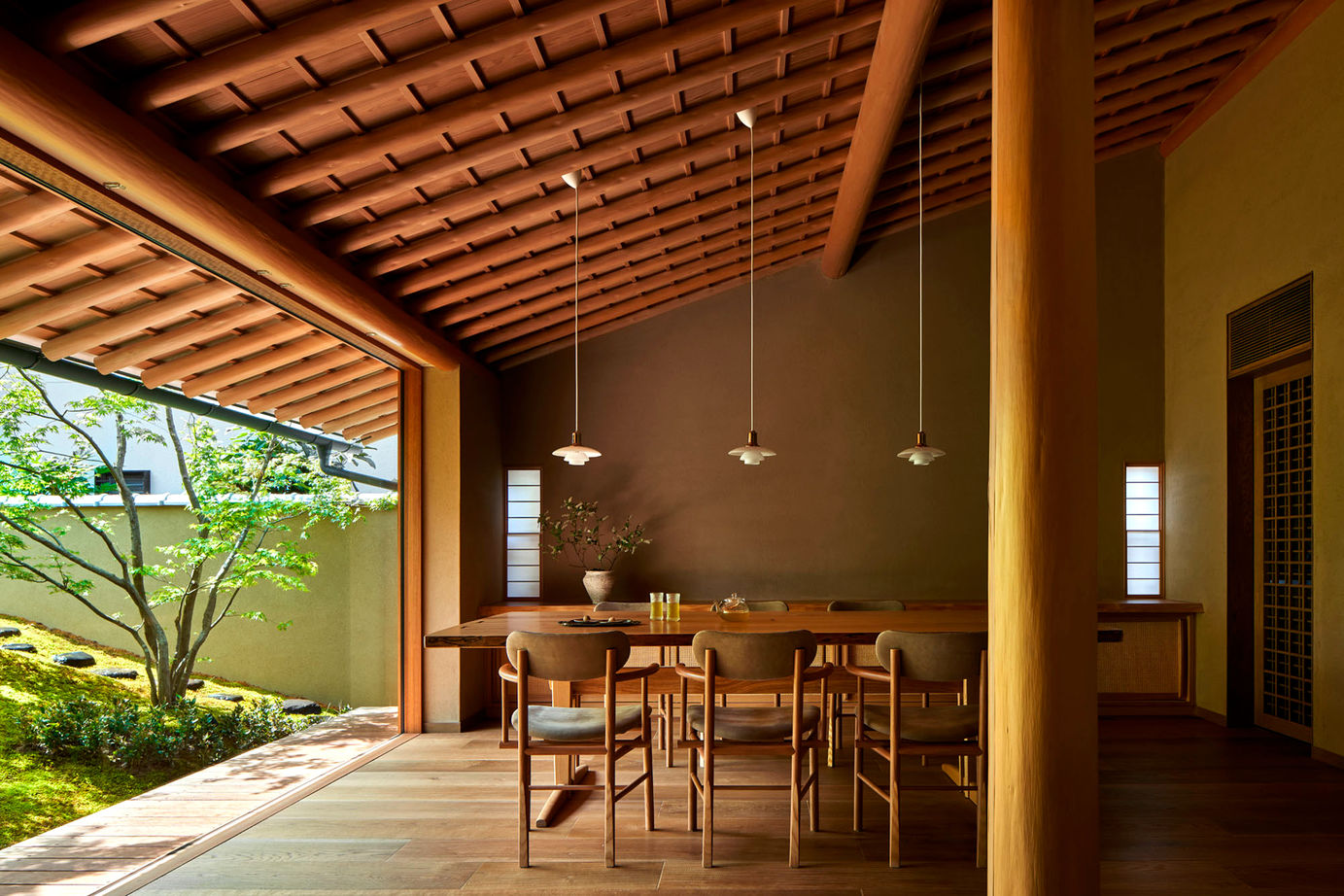 竹田工務店 【京都市・自然素材の家】大工の技巧がそこかしこに。京都産北山杉を贅沢にあしらった自然と暮らす住まいの建築実例画像3